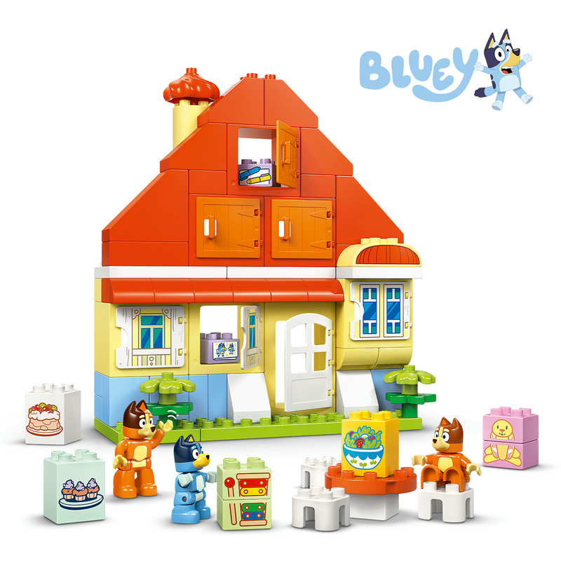 Building set that packs in double the fun!