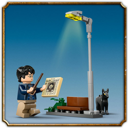 Buildable lamppost and bench