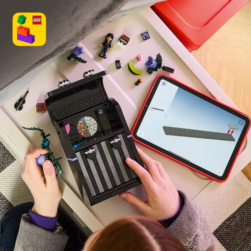 Včetně interaktivního návodu na stavění ve 3D