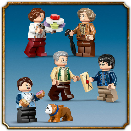 5 minifigures