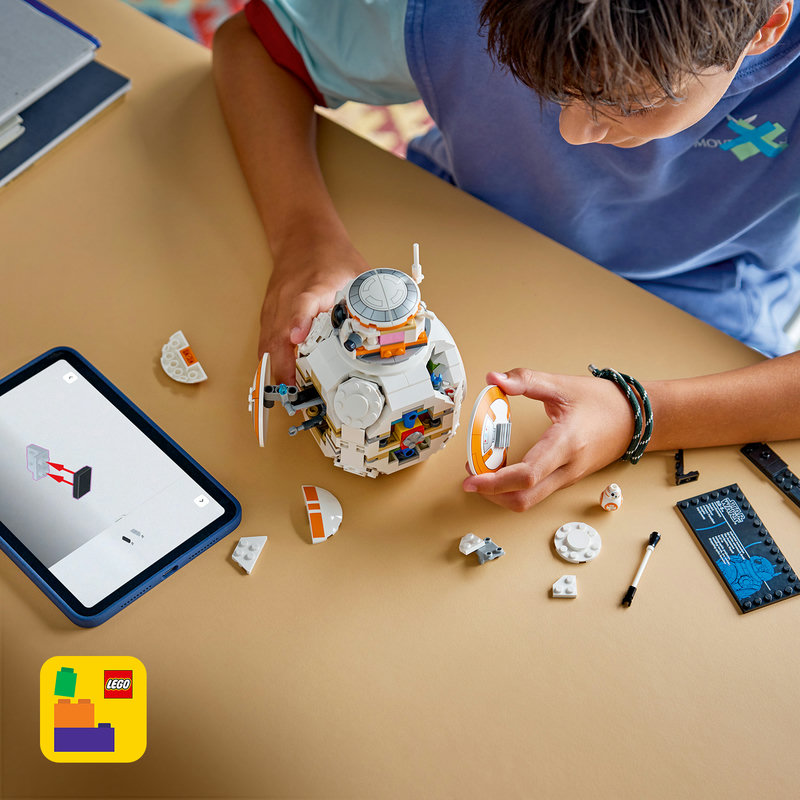 Includes interactive 3D building instructions