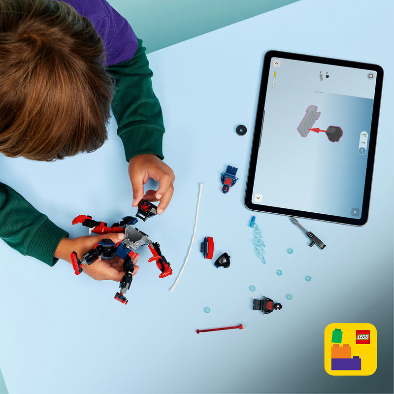 Includes interactive 3D building instructions