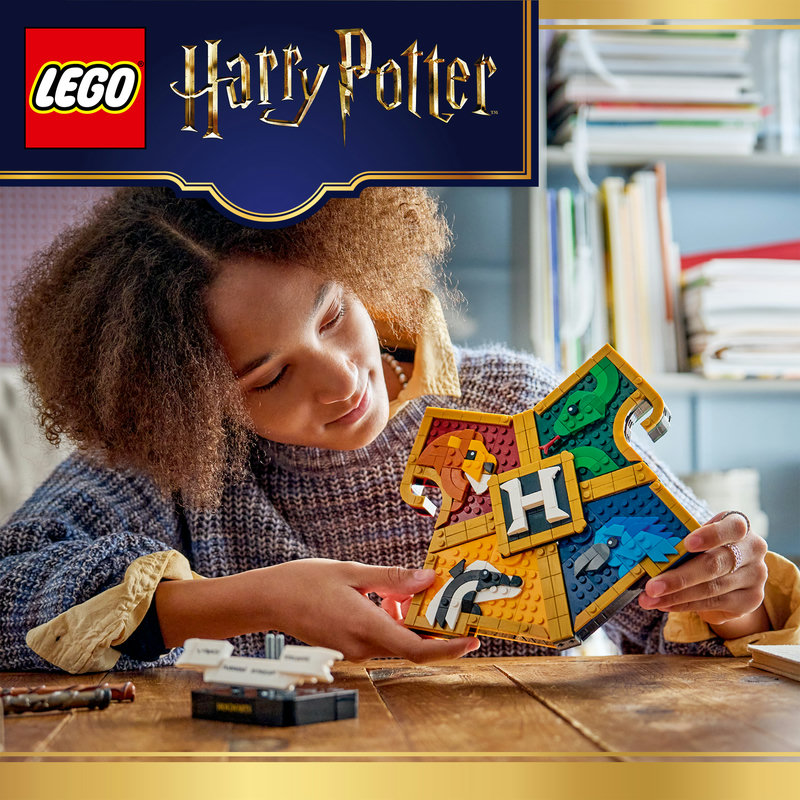 Honor the 4 Hogwarts™ houses