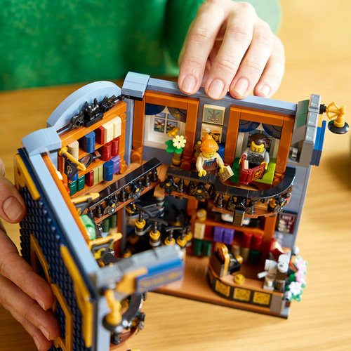 Opening book nook design