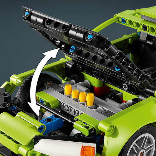 Admire the engine