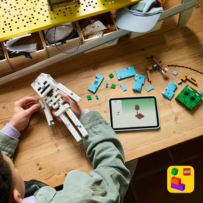 Includes interactive 3D building instructions