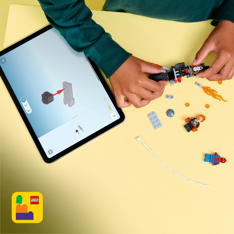 Includes interactive 3D building instructions
