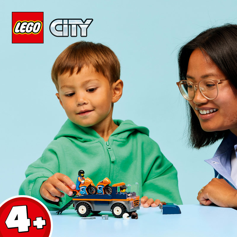 Racing fun for little builders