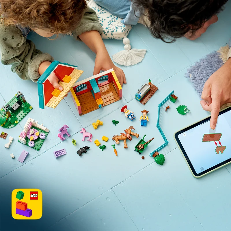Interaktív, 3D-s építési útmutatóval