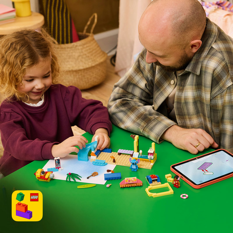 Includes interactive 3D building instructions