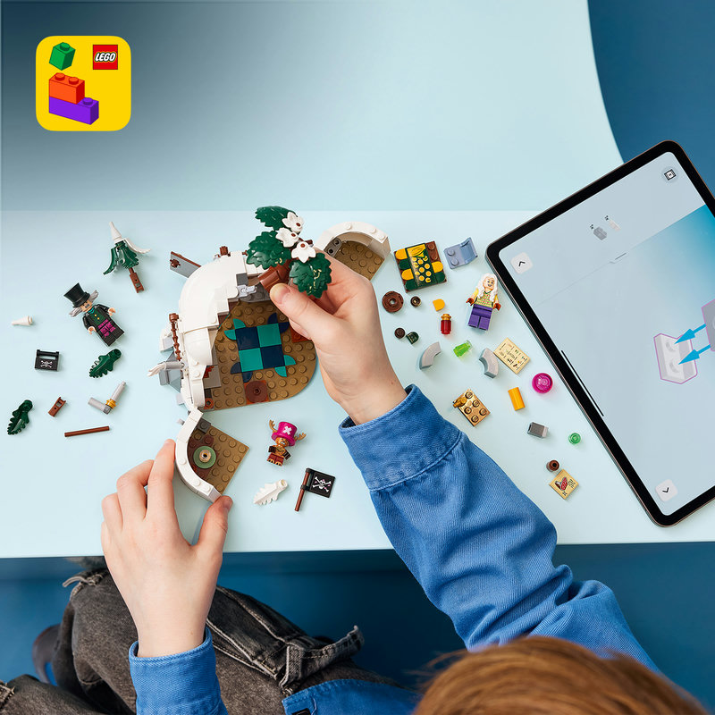 Включва интерактивни 3D инструкции за конструиране
