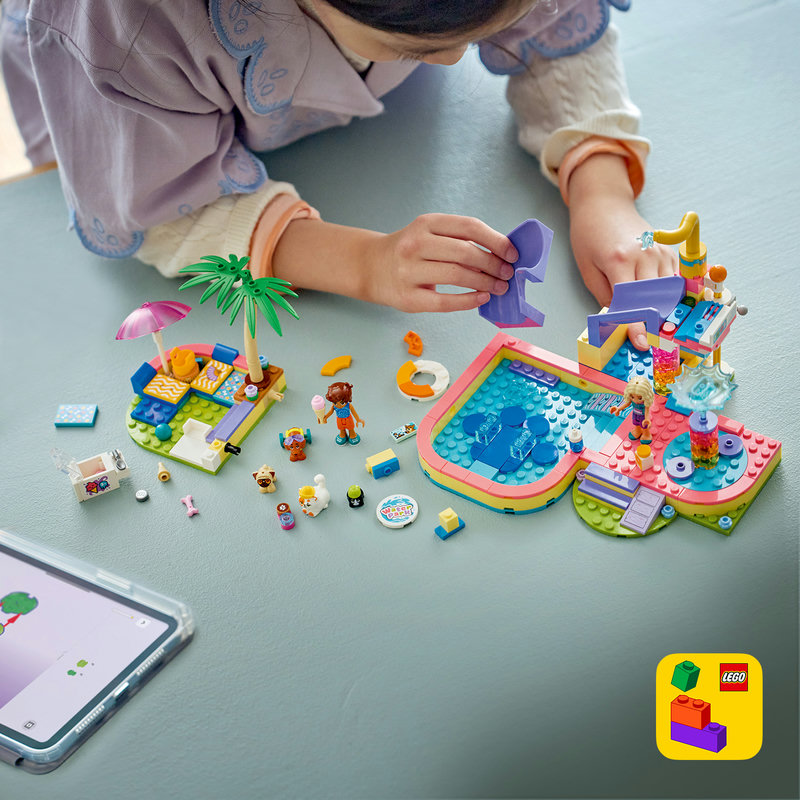 Includes interactive 3D building instructions