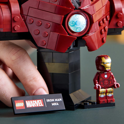 Collectable display piece