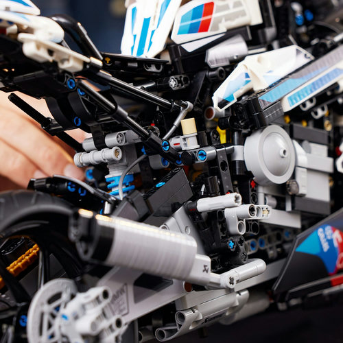 LEGO® 42130 BMW M 1000 RR LEGO® Technic - VELIS Spielwaren GmbH