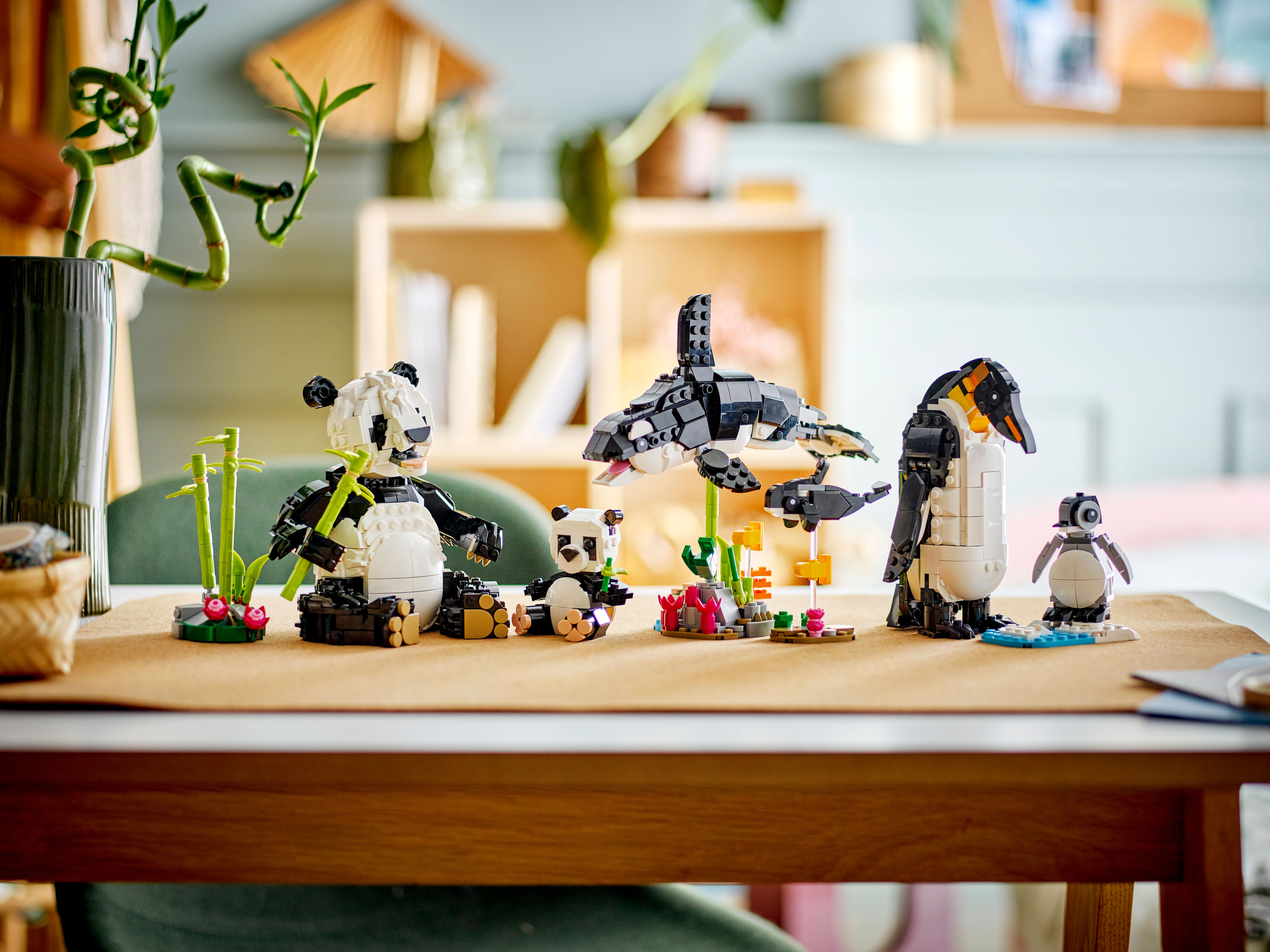 Конструктор Лего Креатор 3 в 1 Панда Дикие животные семейство панд Lego Creator 31165
