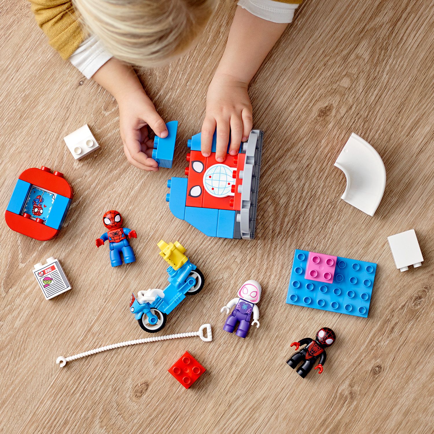 Simple instructions make building fun