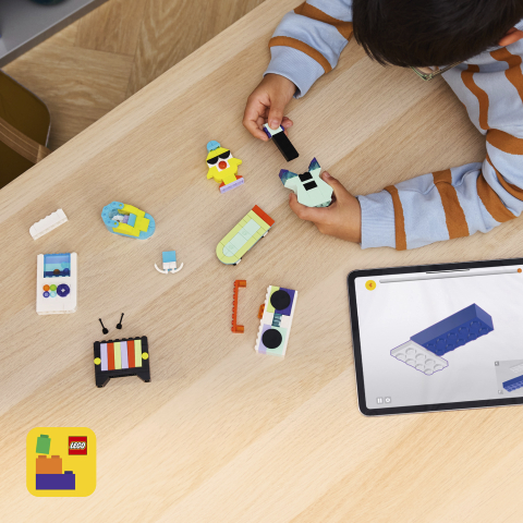 Enter a digital world of building
