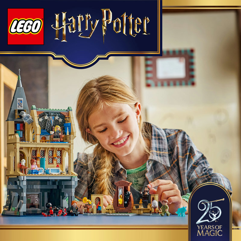 Hogwarts™ Castle toy building set for fantasy play