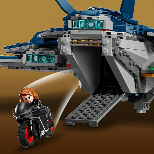 Vlieg aan boord van de Quinjet