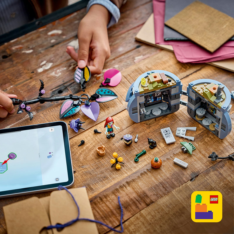 Включва интерактивни 3D инструкции за конструиране