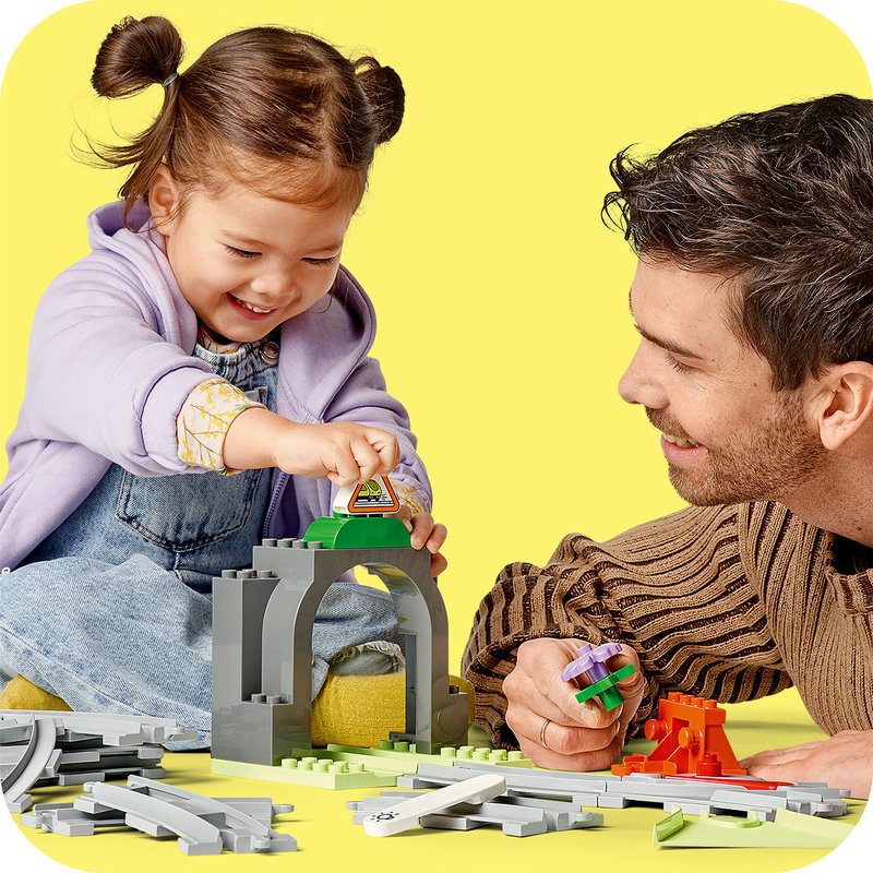 LEGO 10425 Komplette Strecke mit Tunnel und Weiche