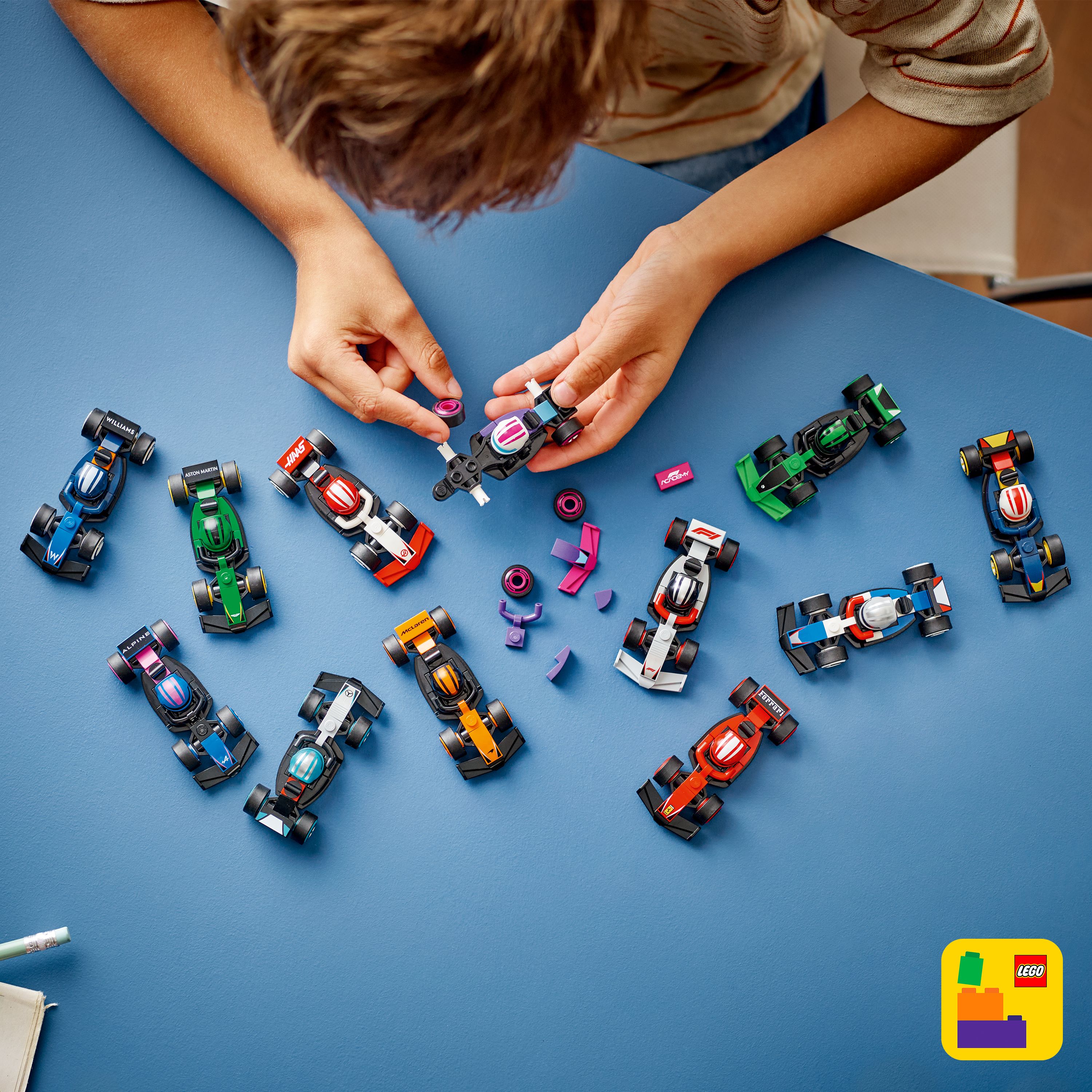 LEGO® Minifigures 71049 F1® Rennwagen zum Sammeln - Bild 9 von 14