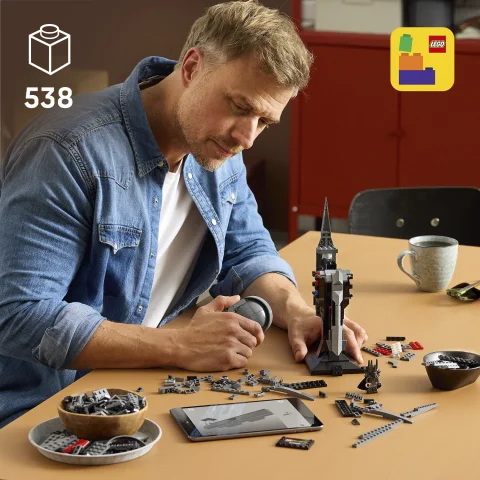 Enter a digital world of building