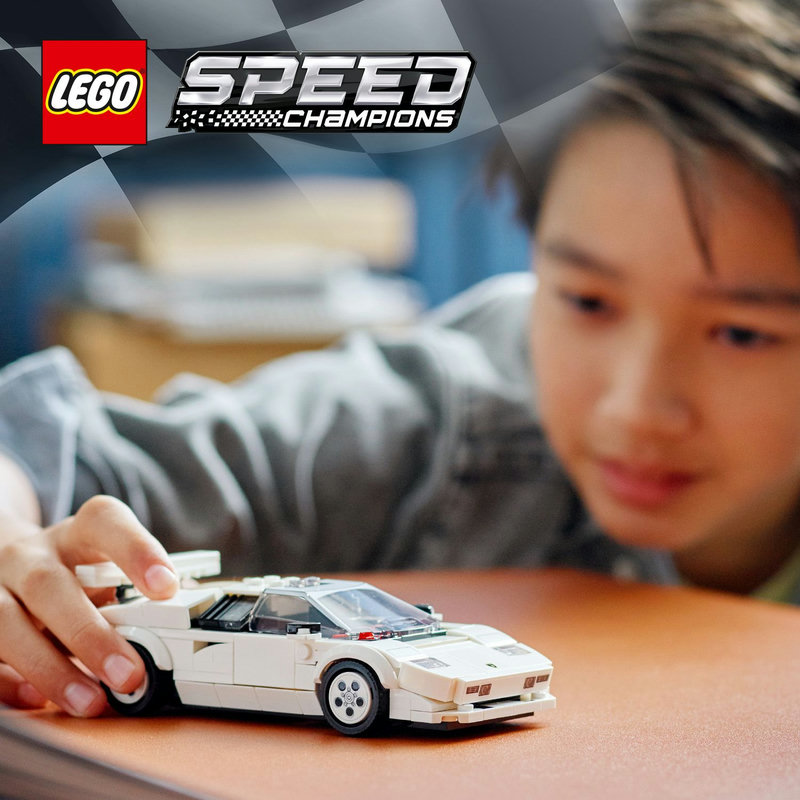LEGO® rinkinys galingų automobilių gerbėjams