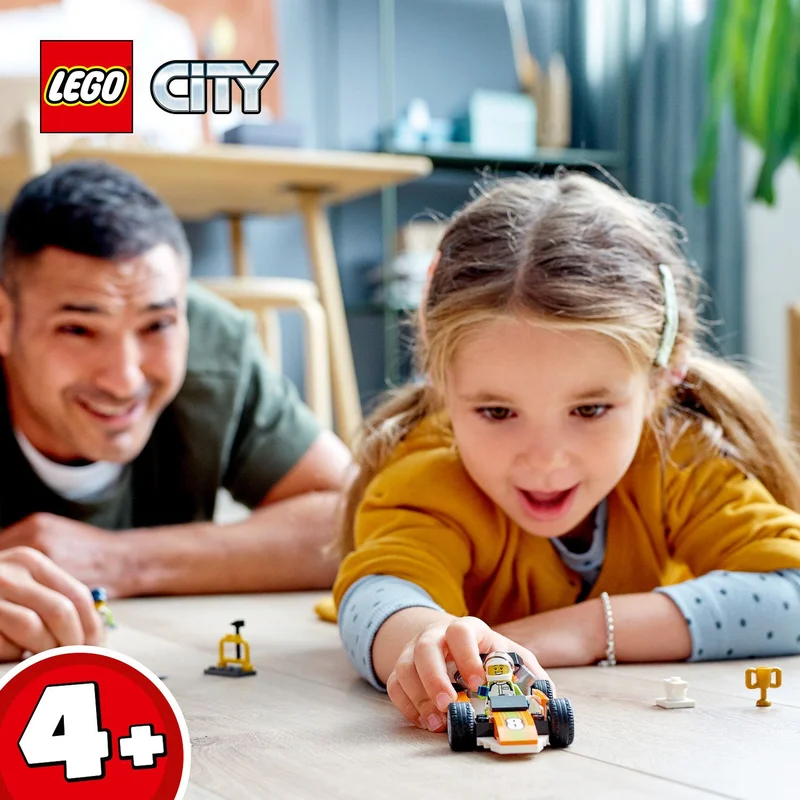 Zabawa LEGO® w wyścigi dla dzieci od 4 lat