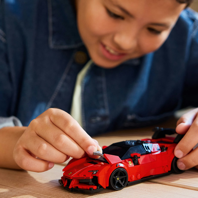 LEGO 77254 Ferrari SF90 XX Stradale Frontansicht