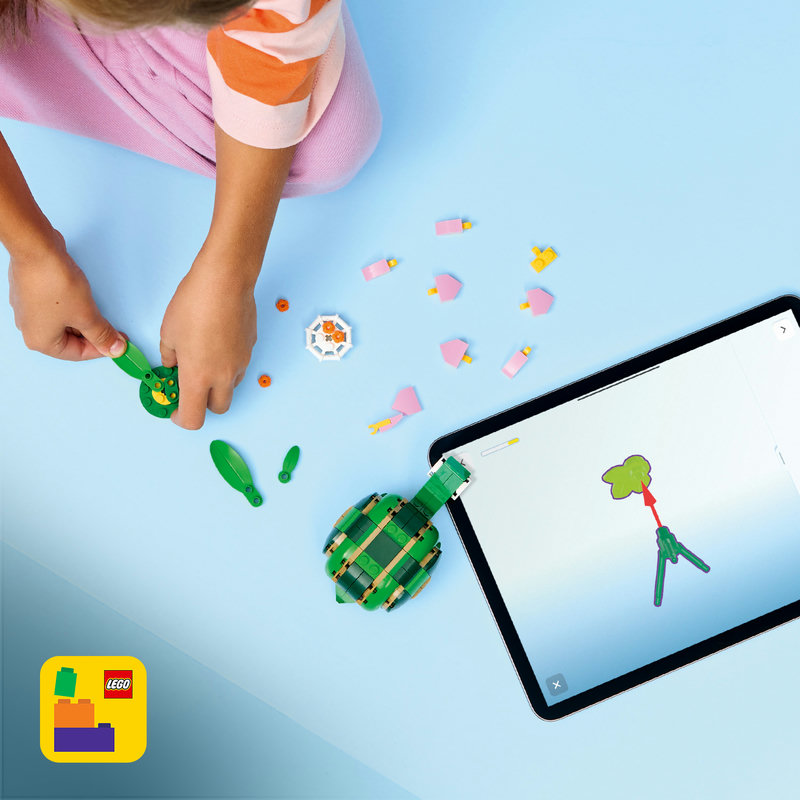 Includes interactive 3D building instructions