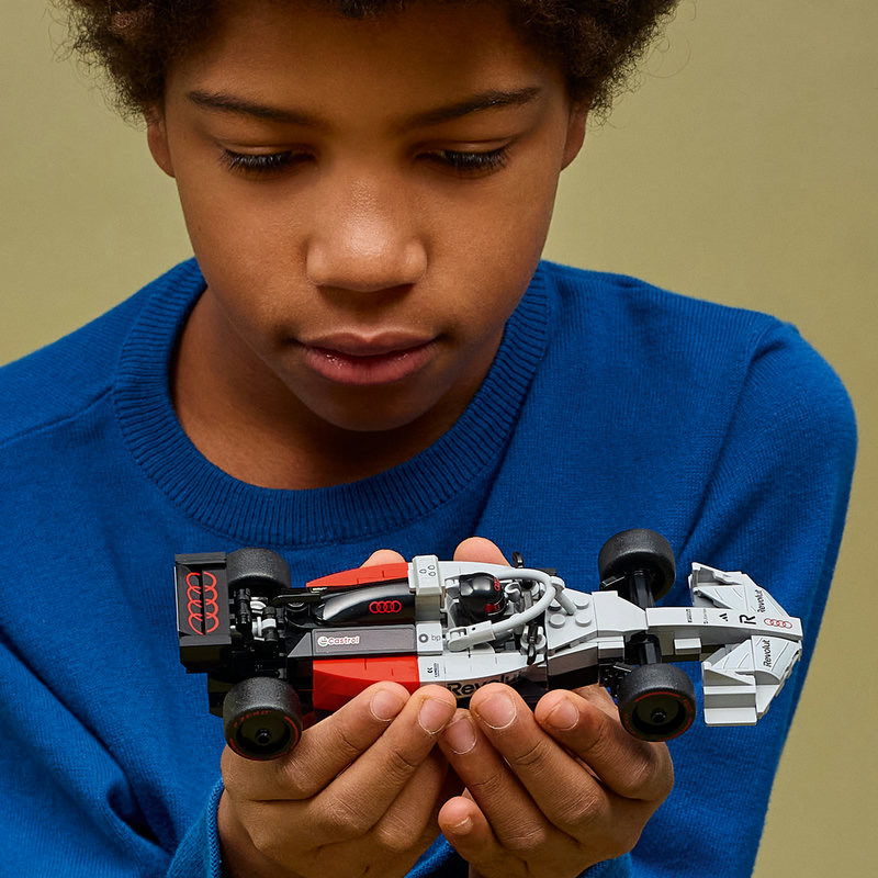 LEGO 77259 Audi F1 Rennwagen Frontansicht