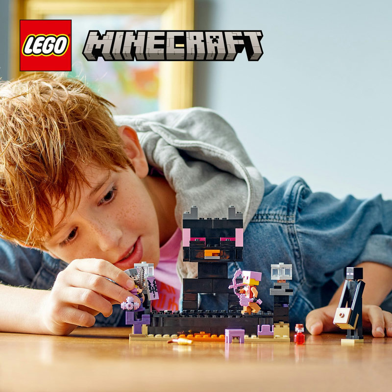 Epinės kovos įspūdingoje „Minecraft®“ arenoje