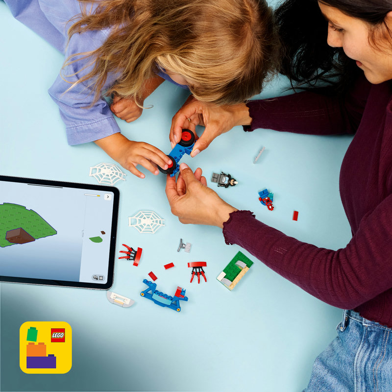 Includes interactive 3D building instructions