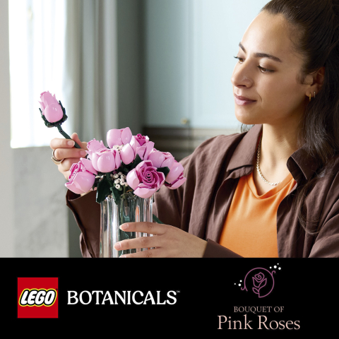 LEGO 10374 Detailaufnahme der rosa Rosenblüten aus LEGO Steinen