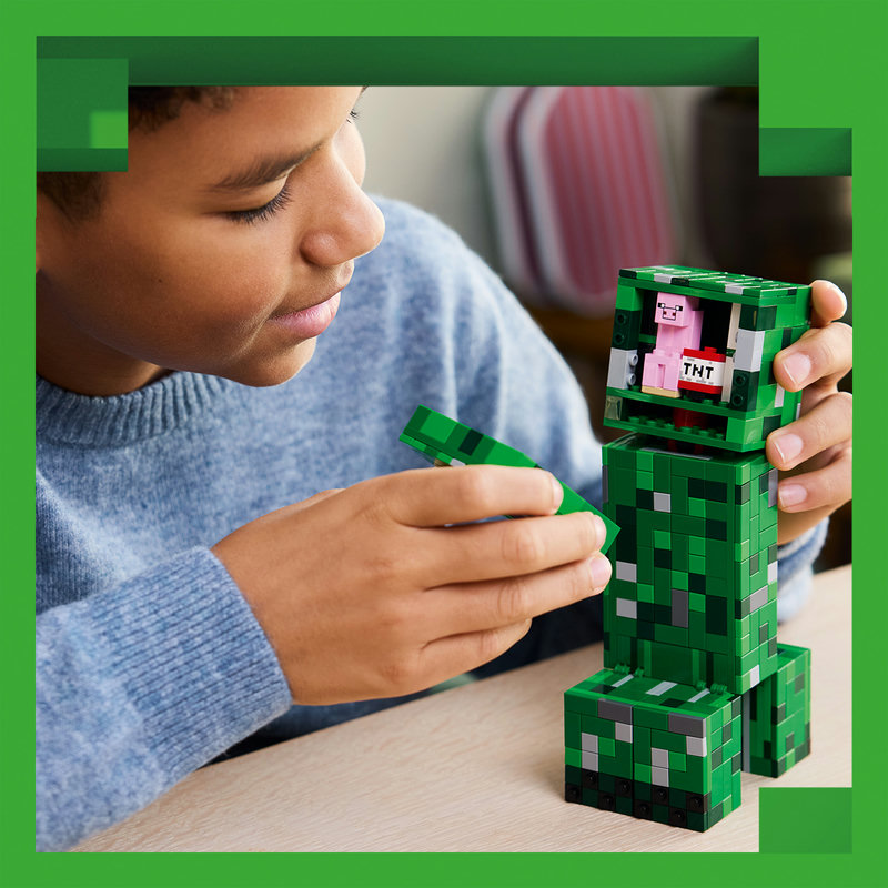 LEGO 21276 Minecraft Der Creeper Gesamtansicht