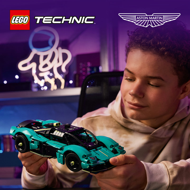 LEGO 42208 Aston Martin Valkyrie Detailansicht