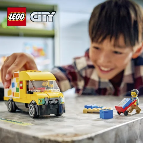 Megérkezett a LEGO® furgon!