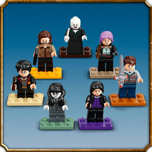 Rinkinyje yra 7 minifigūrėlės