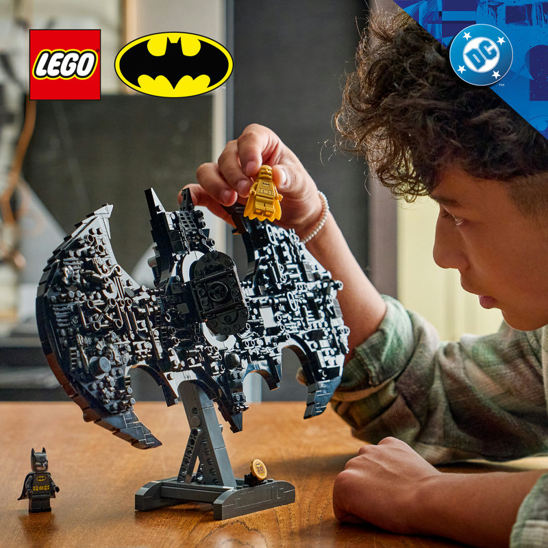 LEGO 76330 Batman Logo Detailansicht