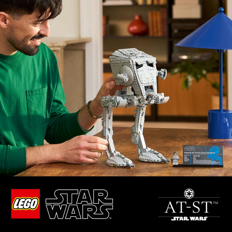 The ultimate AT-ST™ Walker brick-built model