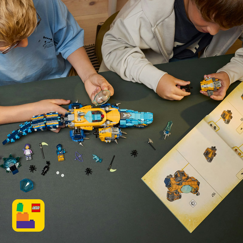 Включва интерактивни 3D инструкции за конструиране