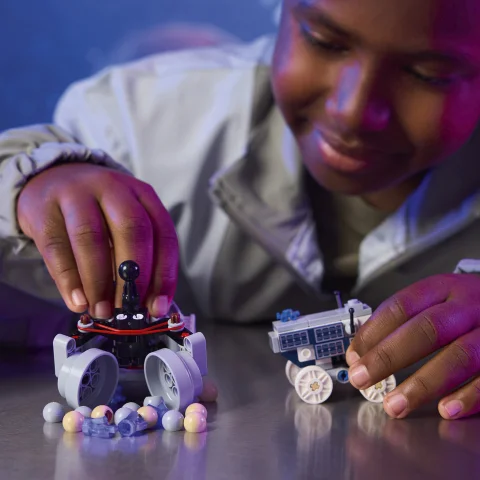 Gyűjtsd össze a holdkőzeteket!