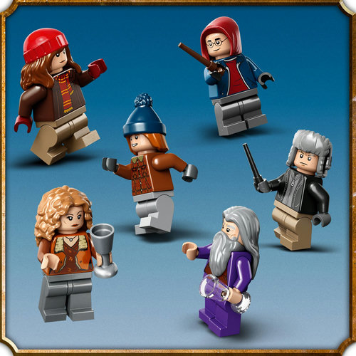 6 minifigūrėlės