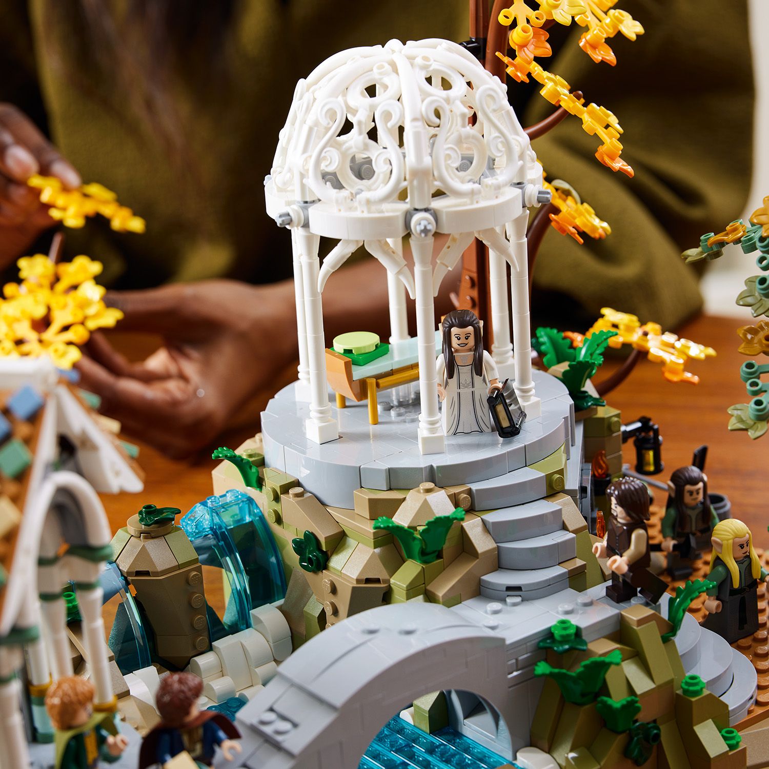 Lego fellowship of online the ring