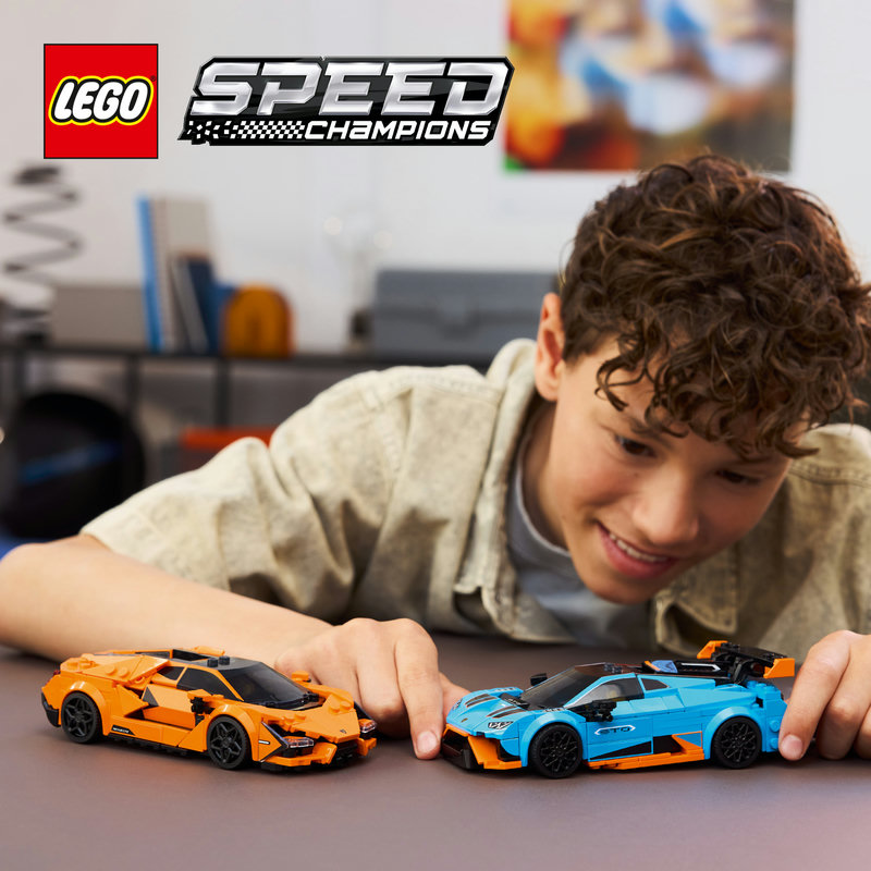 LEGO 77238 Lamborghini Revuelto und Huracán STO Detailansicht