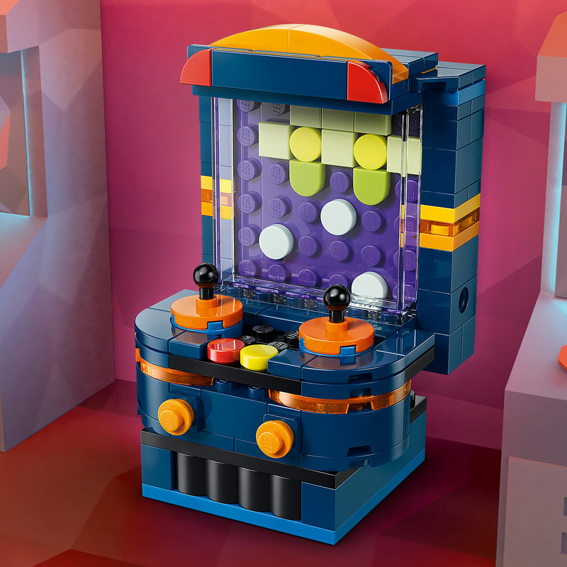 LEGO 31380 Retro-Spielkonsole Lifestyle-Bild