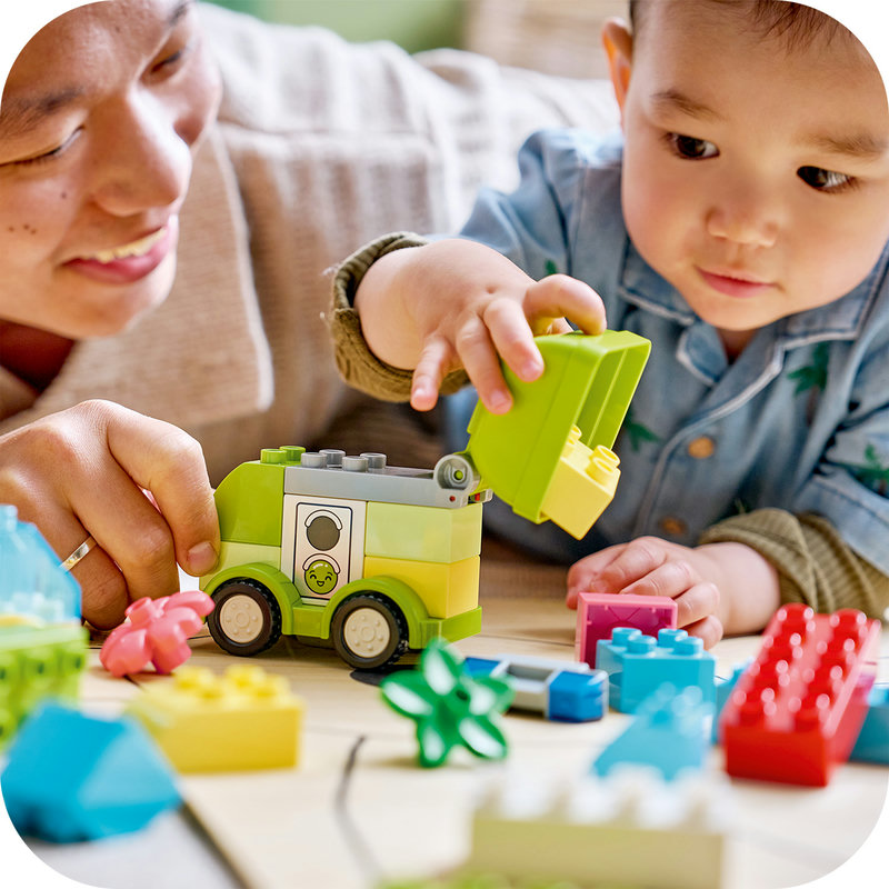 LEGO 10474 DUPLO Kreative Fahrzeuge Lifestyle-Bild