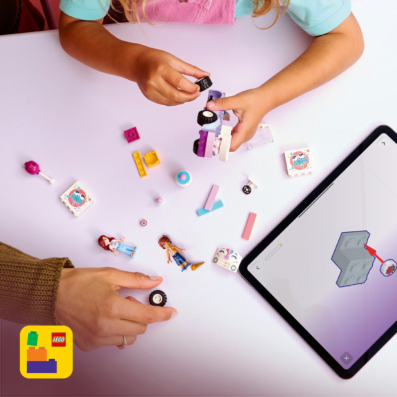 Includes interactive 3D building instructions