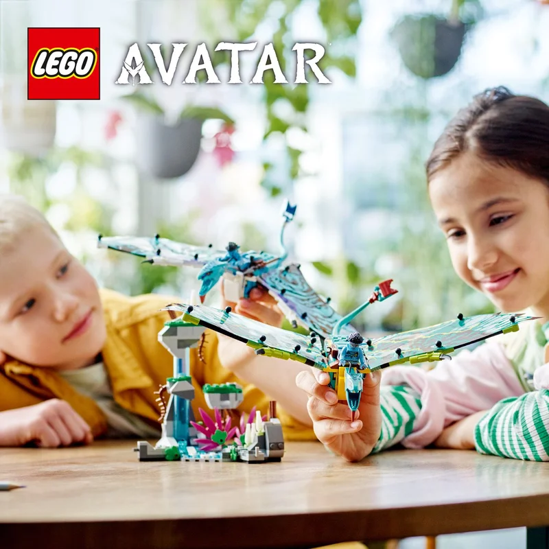 Odtwórz emocjonujący lot z zestawem LEGO® Avatar
